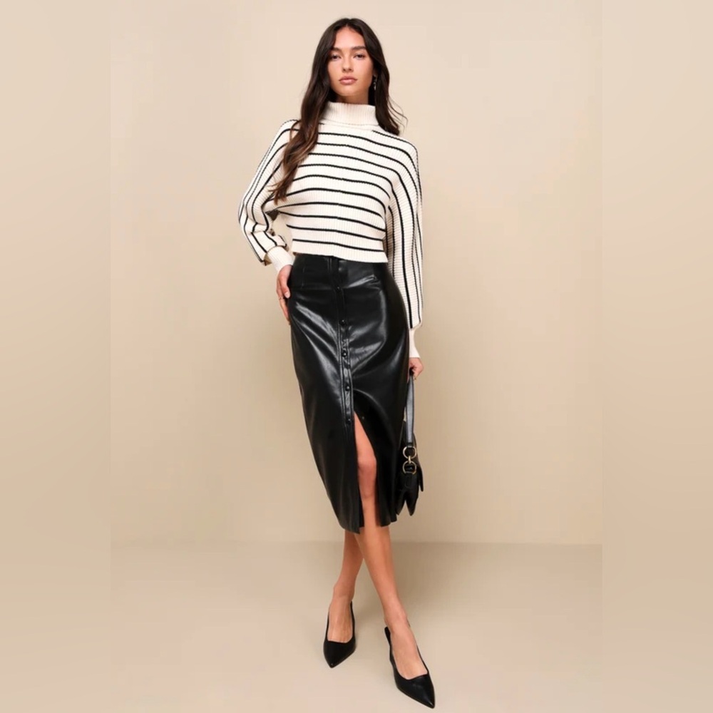 Lulu's Faux Leather Skirt NWT
